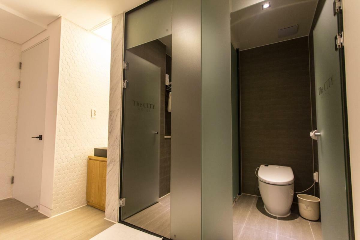 The City Hotel 全州市 エクステリア 写真